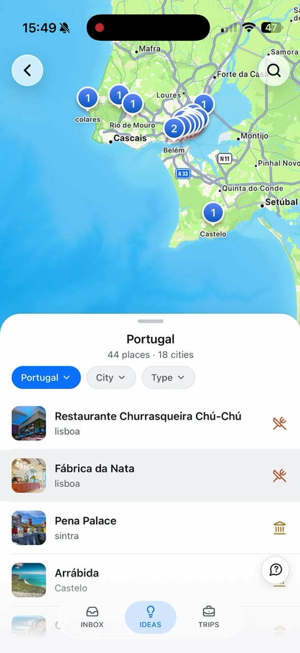 Saved places in Portugal, with country and city filters above the place list